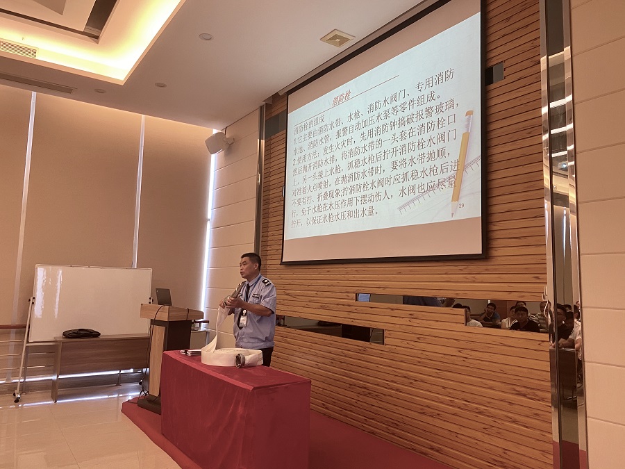 比分网 - 实时体育比分直播,足球篮球网球电竞比分数据