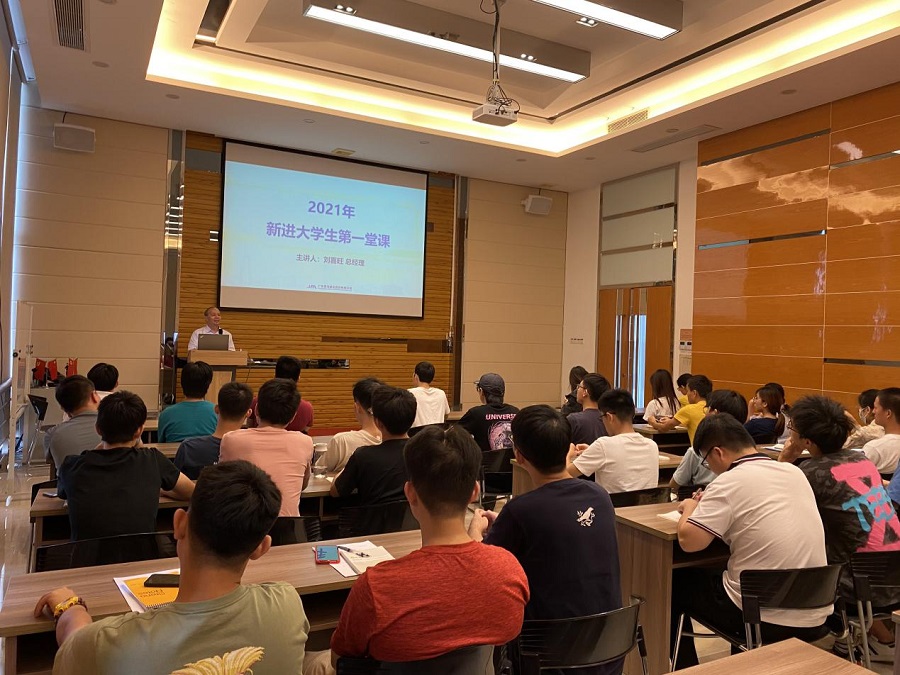 比分网 - 实时体育比分直播,足球篮球网球电竞比分数据